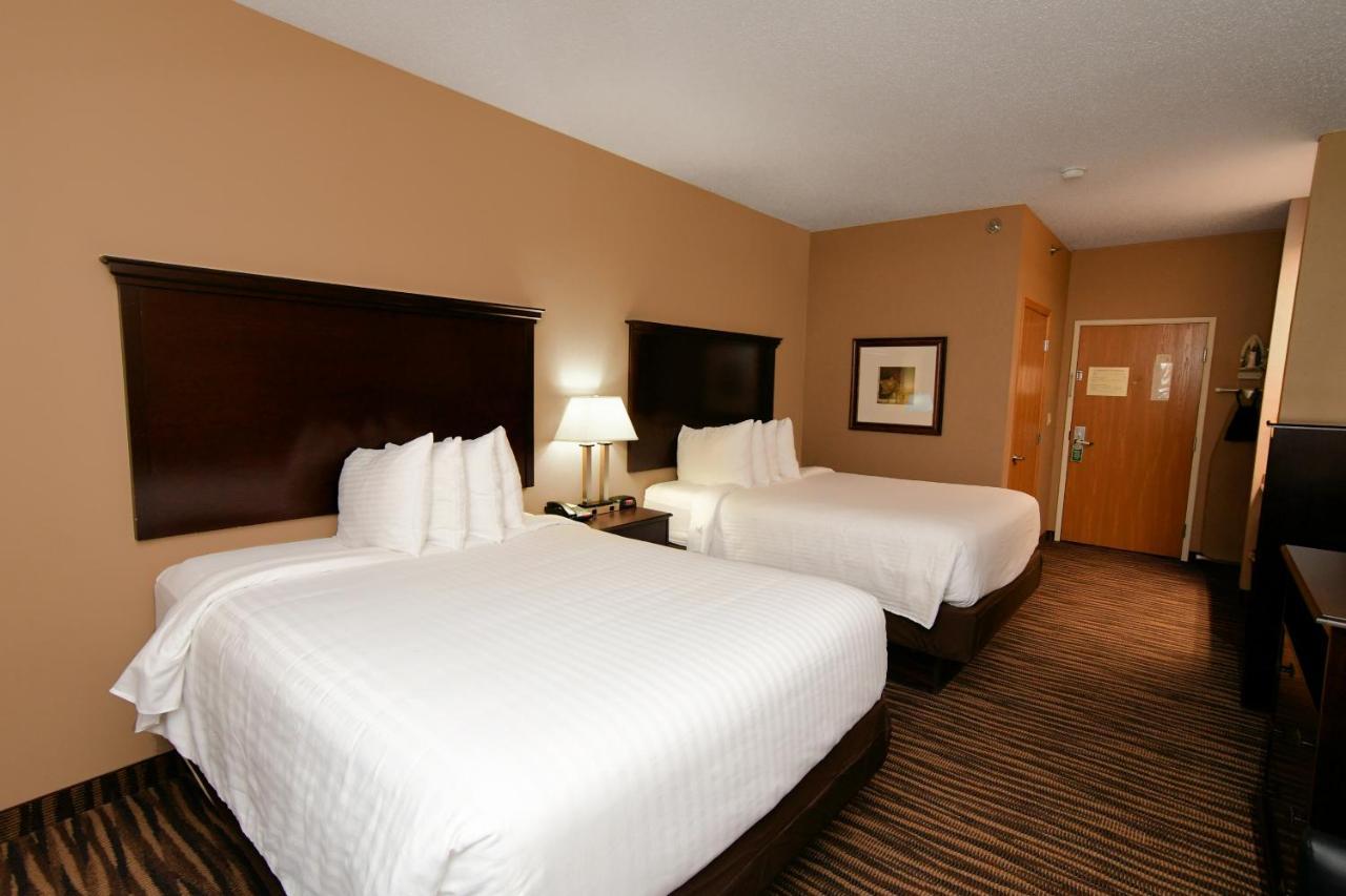 Cobblestone Inn&Suites - Denison | Majestic Hills Extérieur photo