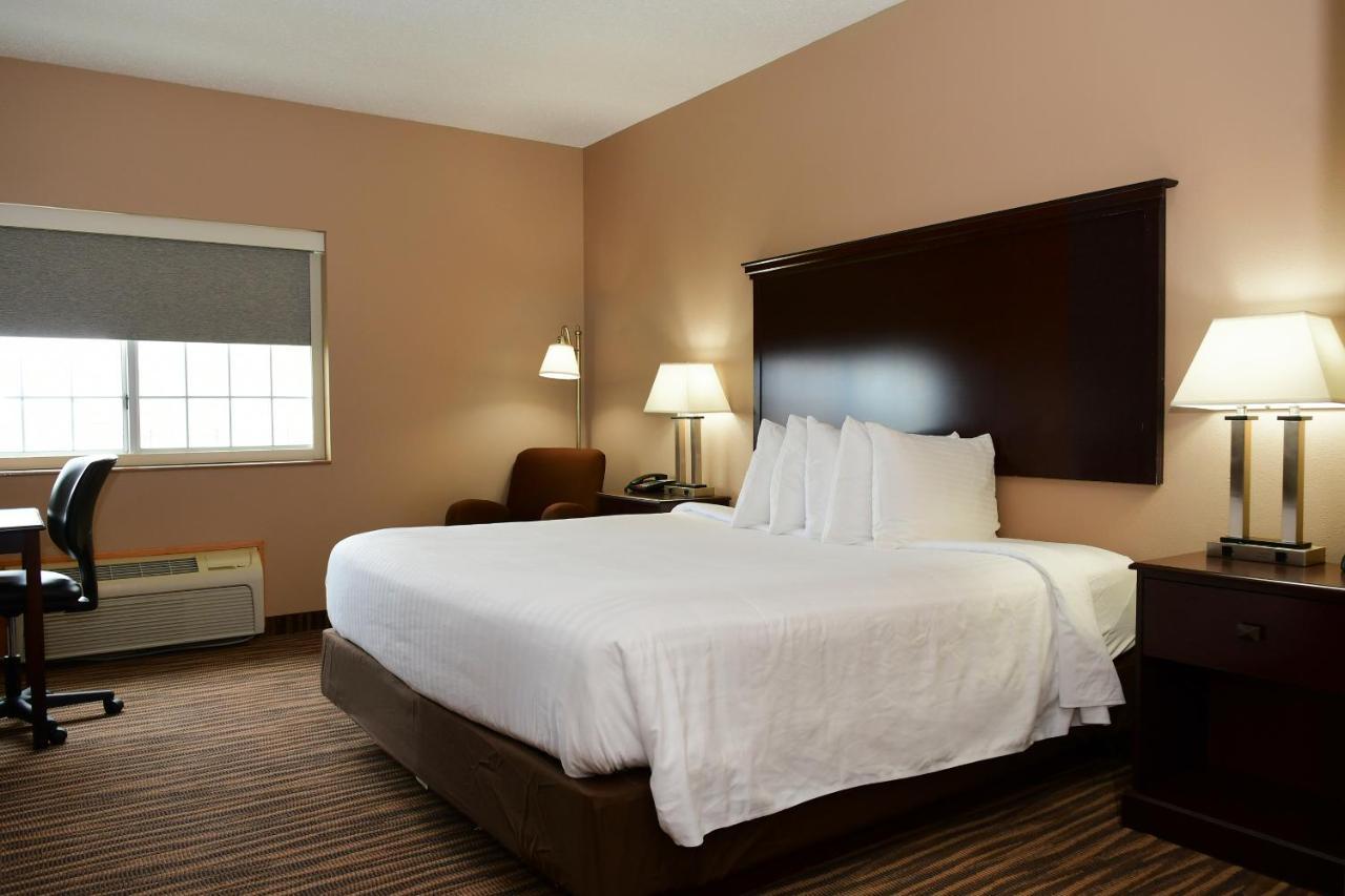 Cobblestone Inn&Suites - Denison | Majestic Hills Extérieur photo