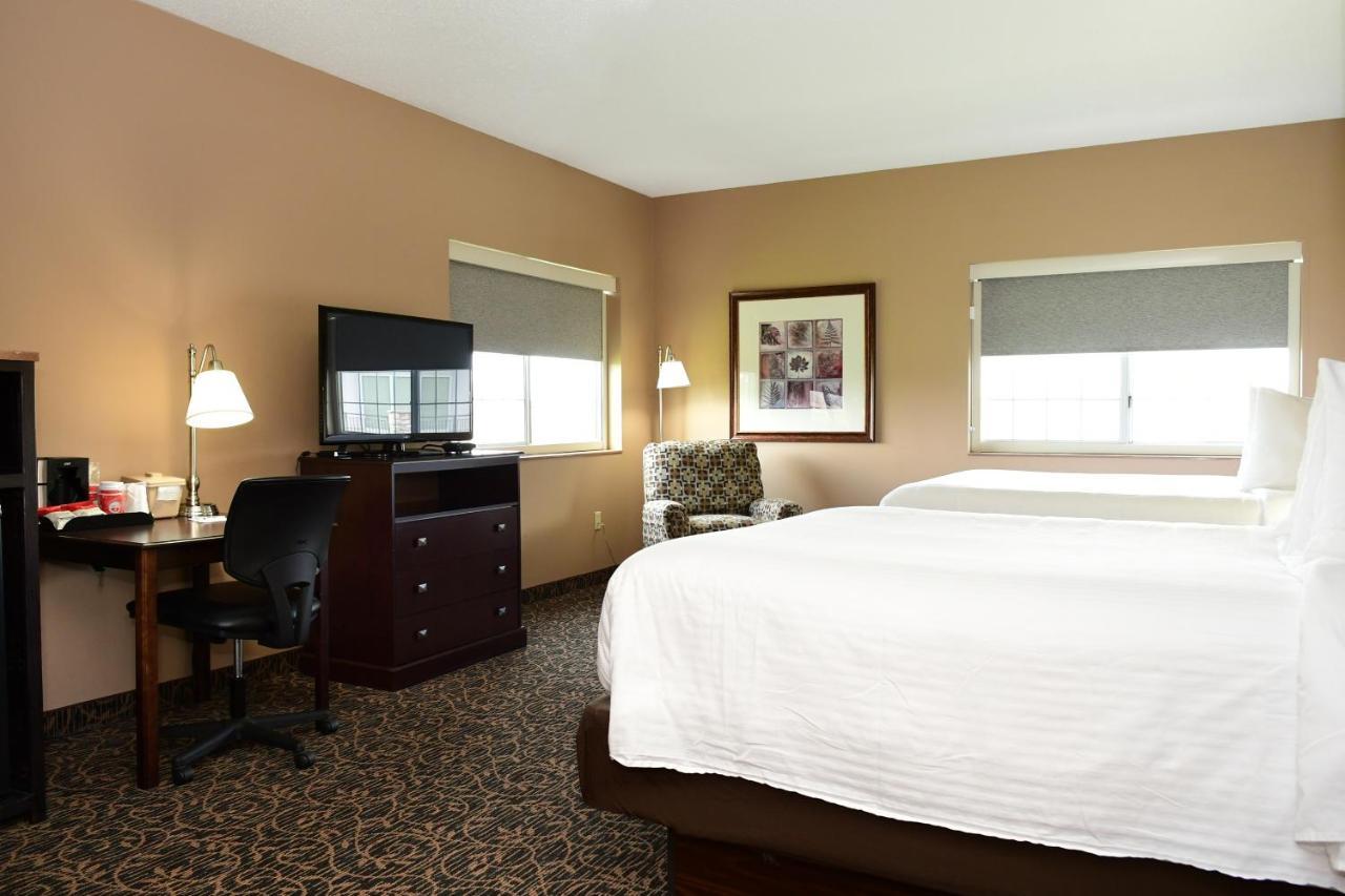 Cobblestone Inn&Suites - Denison | Majestic Hills Extérieur photo
