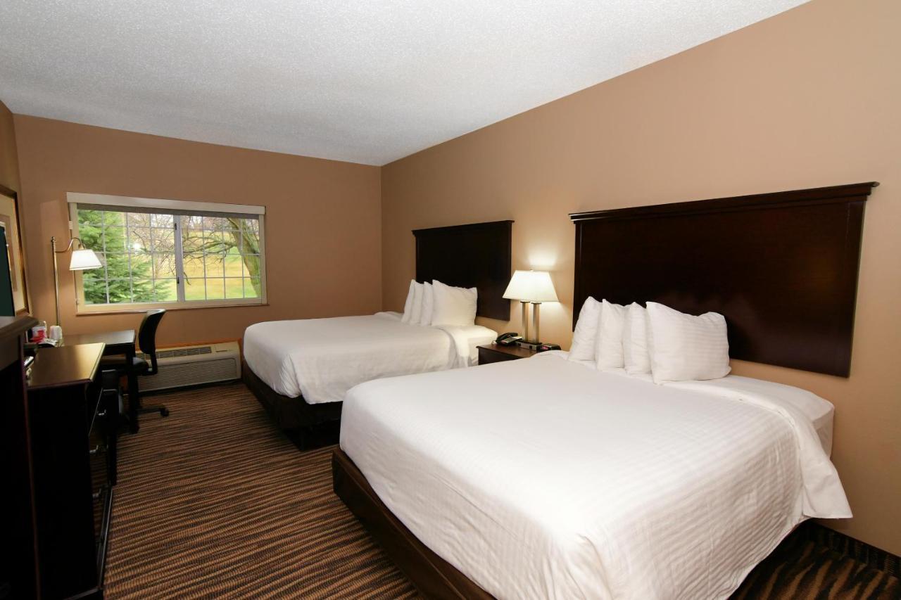 Cobblestone Inn&Suites - Denison | Majestic Hills Extérieur photo