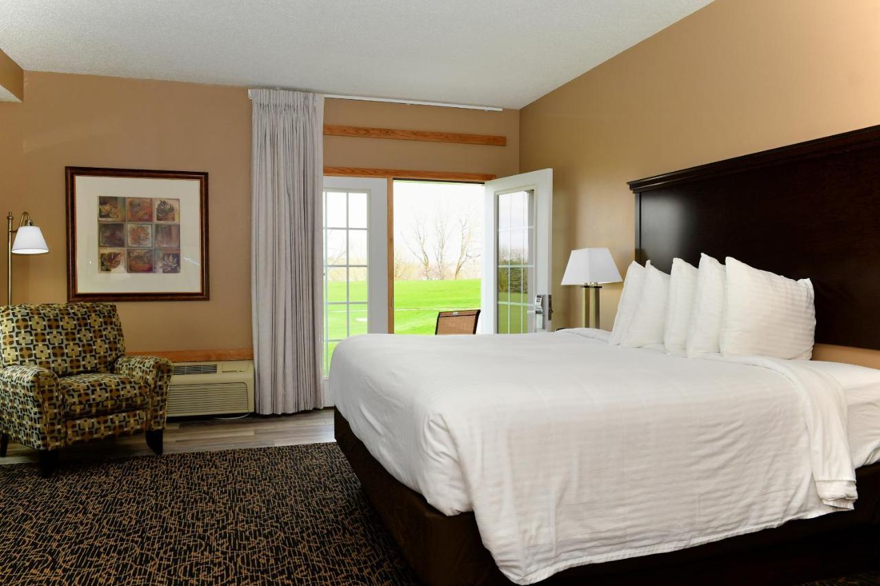 Cobblestone Inn&Suites - Denison | Majestic Hills Extérieur photo