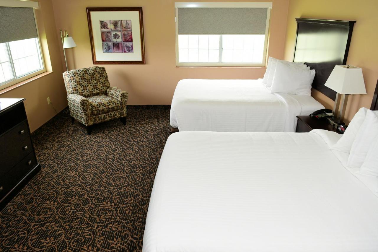 Cobblestone Inn&Suites - Denison | Majestic Hills Extérieur photo