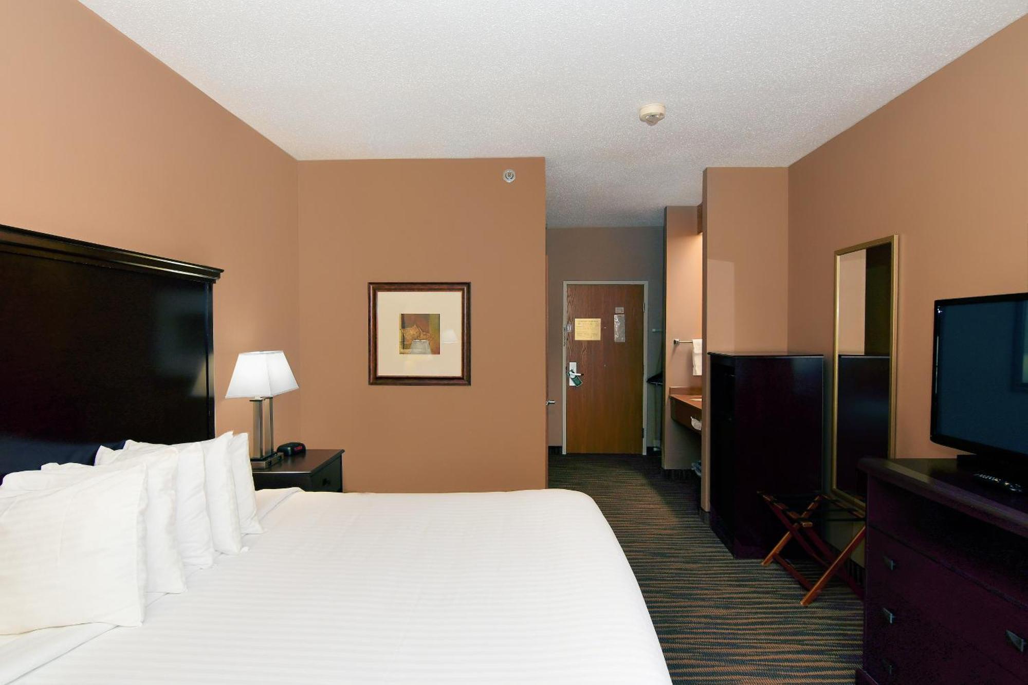 Cobblestone Inn&Suites - Denison | Majestic Hills Extérieur photo